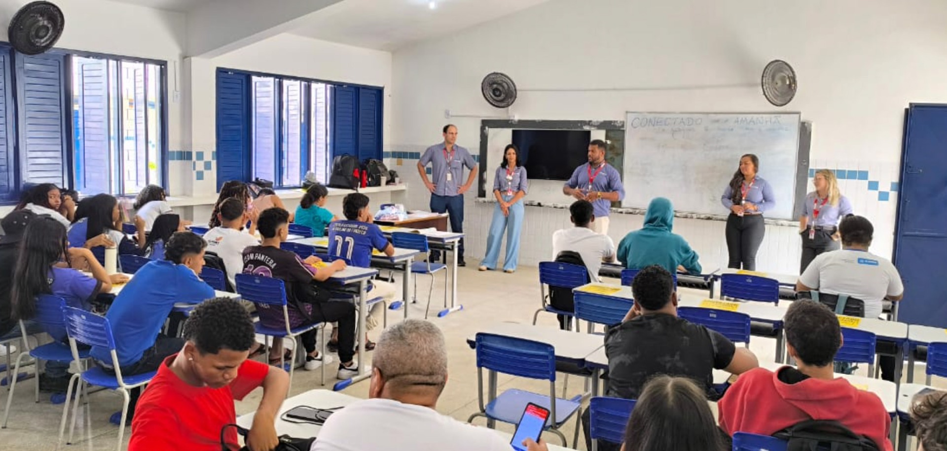 Junior Achievement Alagoas é um projeto que oferece experiências de educação empreendedora, educação financeira e preparação para o mercado de trabalho.